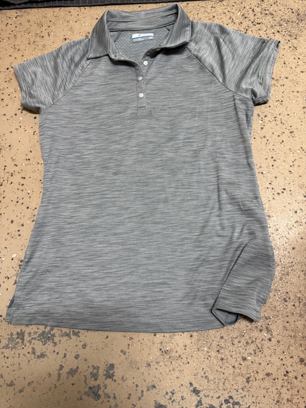Columbia Women's Short-Sleeve Polo in Heather Gray
